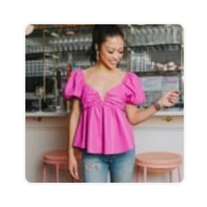 Buddy Love - Houston puff sleeve top. Magenta vegan leather. Medium. NWT